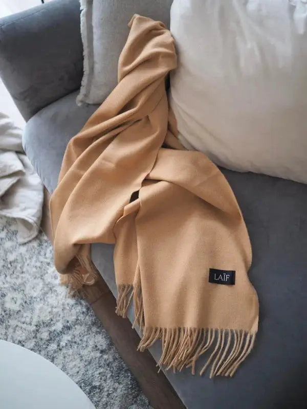 Szal wełniany damski z frędzlami - wełna merino i kaszmir - camel