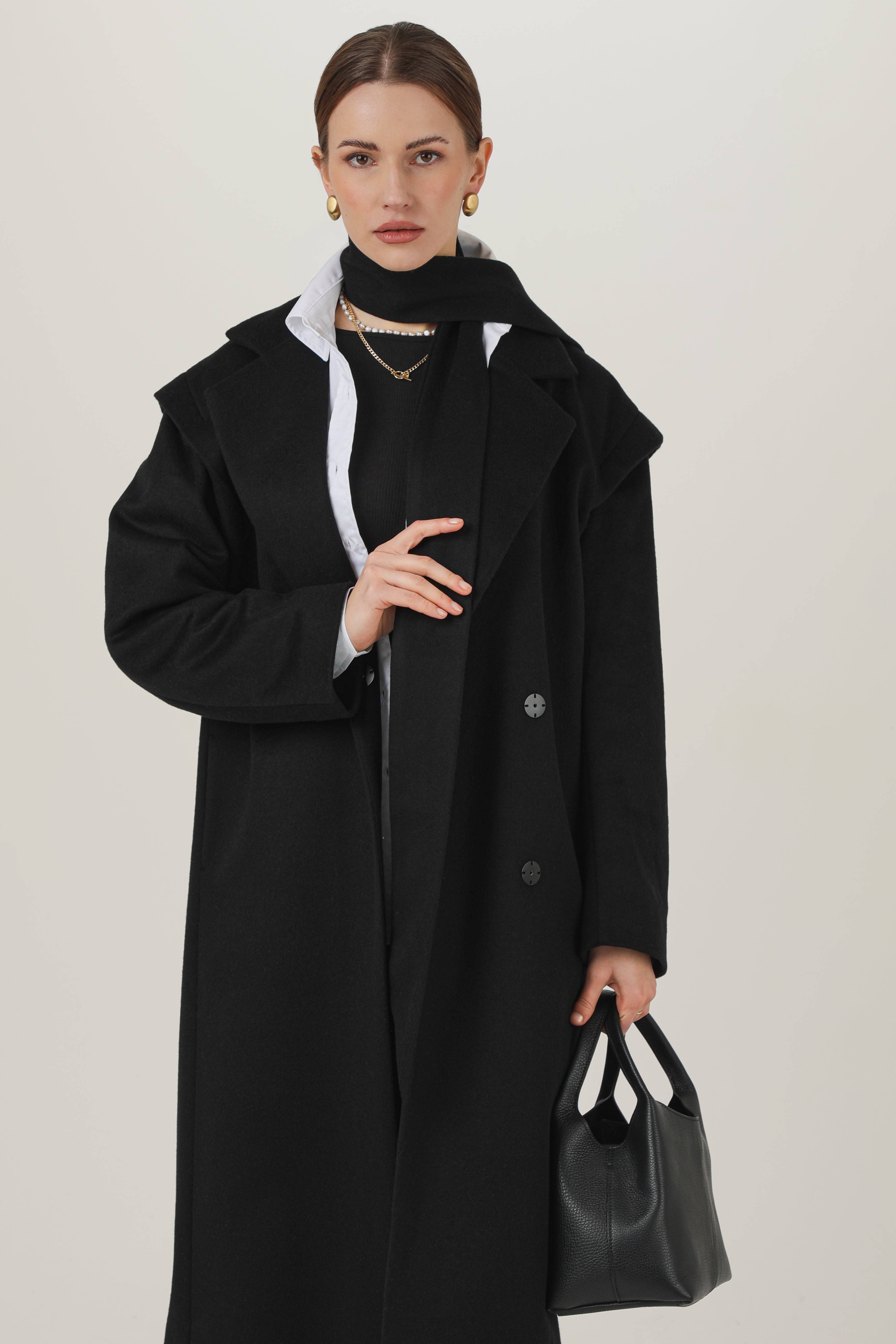 czarny płaszcz z szerokimi ramionami - NEO, wełna i kaszmir, elegancki damski płaszcz na zimę, odzież z kategorii Outerwear