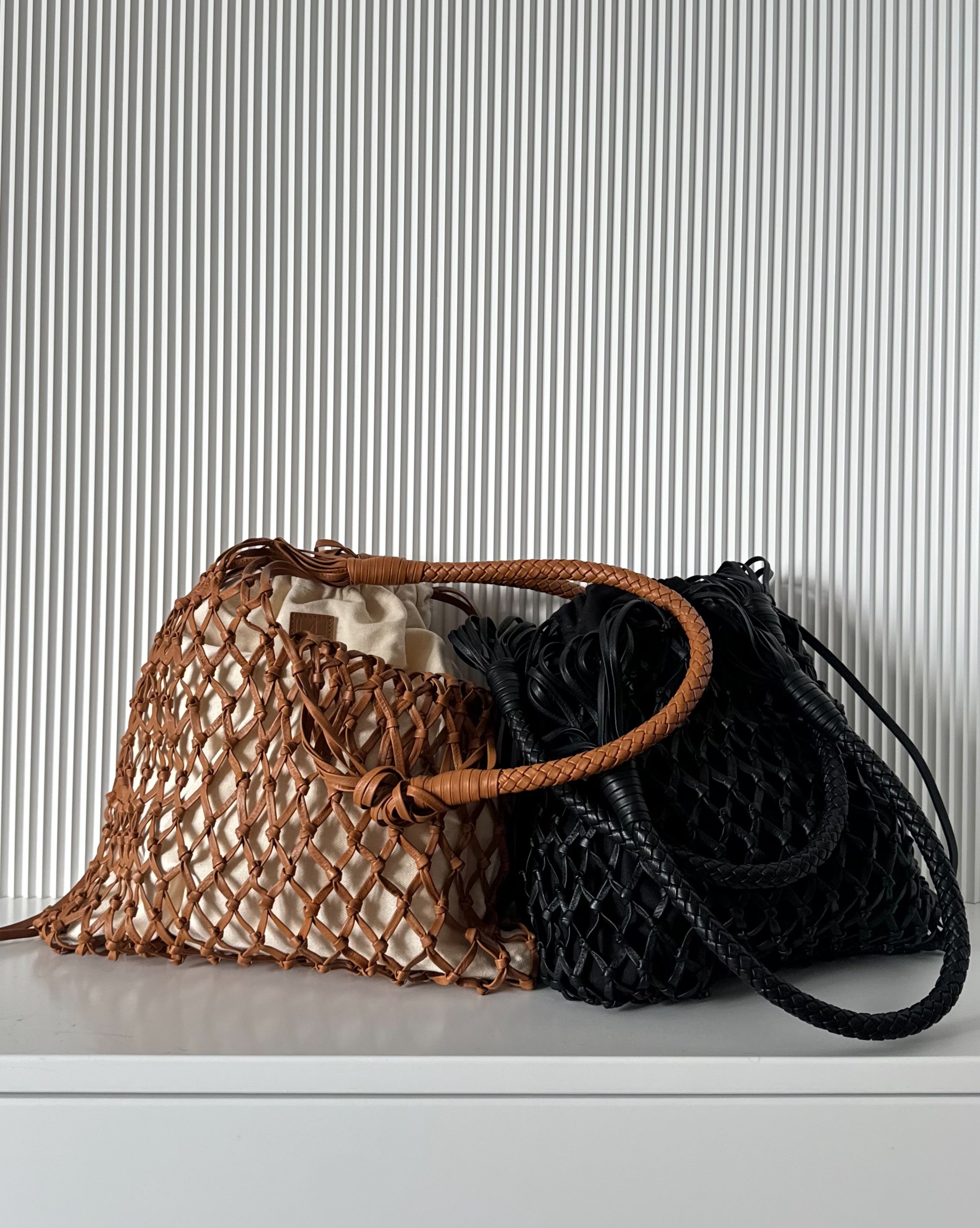 Ręcznie pleciona skórzana torebka do ręki Nodo - handmade