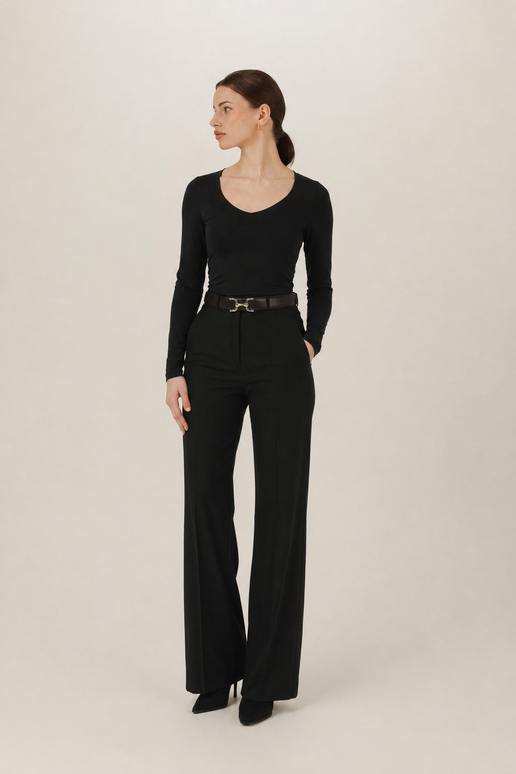 Bawełniany longsleeve damski dopasowany Core V-neck