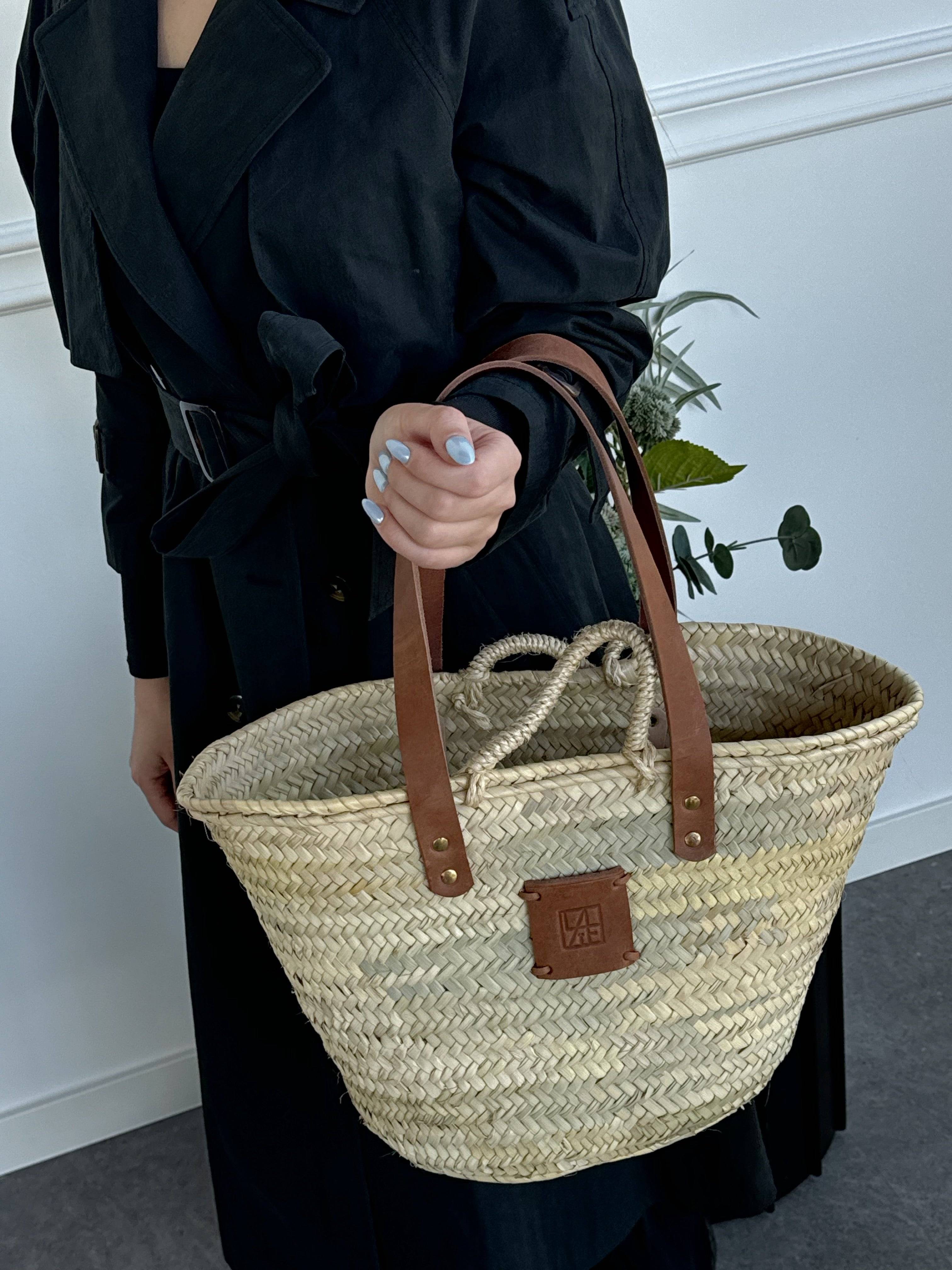 Pleciony kosz plażowy z naturalnej rafii i skóry Playa 02