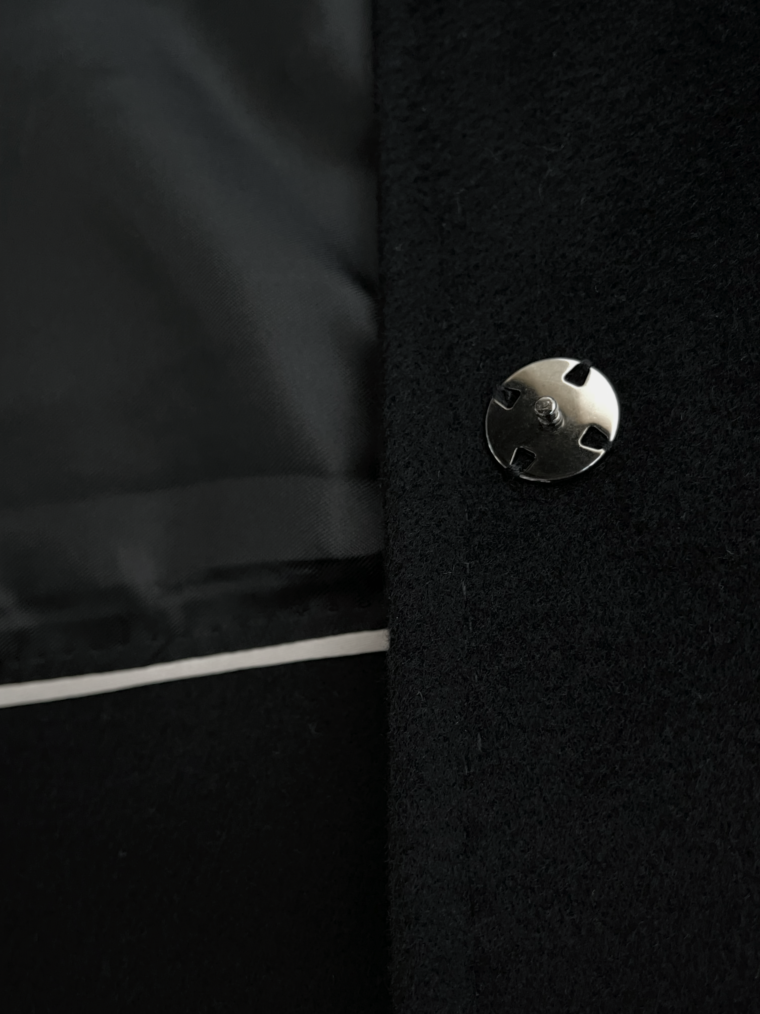 Płaszcz damski z wełny i kaszmiru jesienno-zimowy - czarny BASE