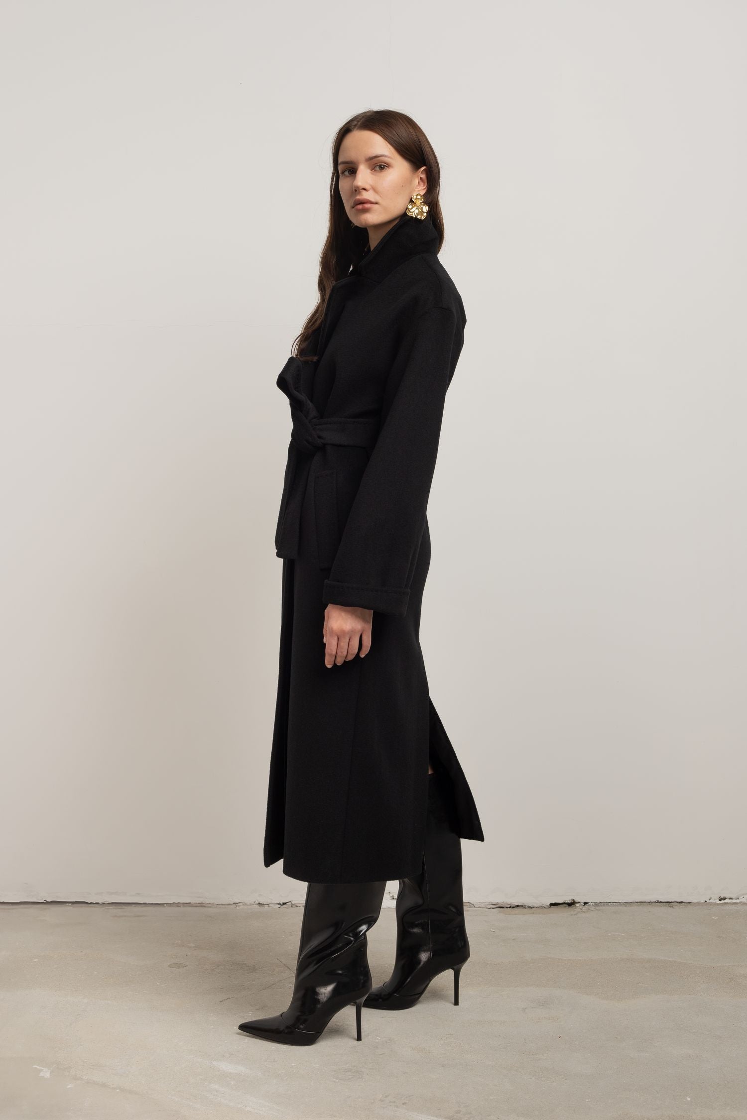 Płaszcz damski z wełny i kaszmiru jesienno-zimowy - czarny BASE