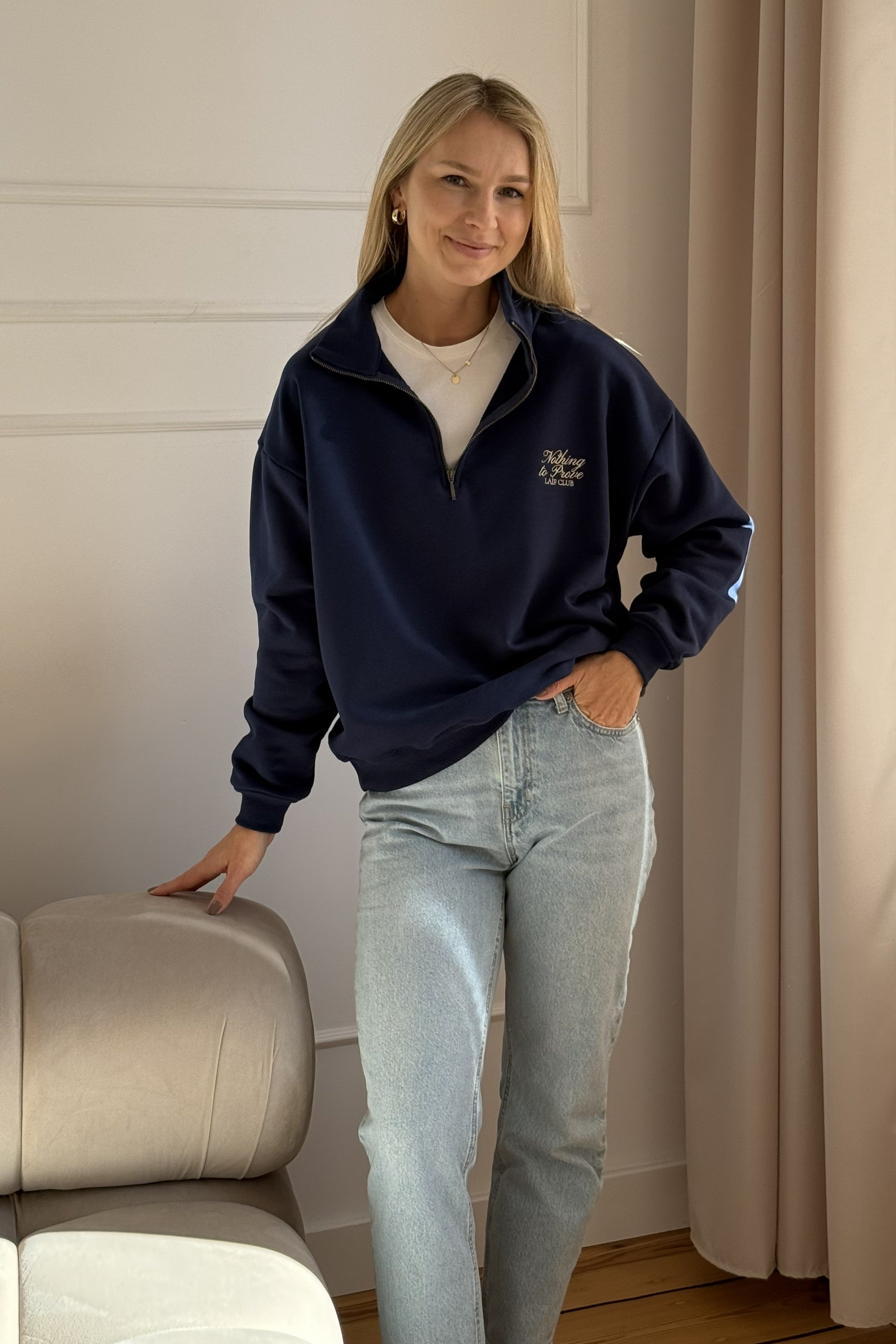 Elegancka bluza damska rozpinana z kołnierzykiem polo LAÏF x Olga Urbanowicz