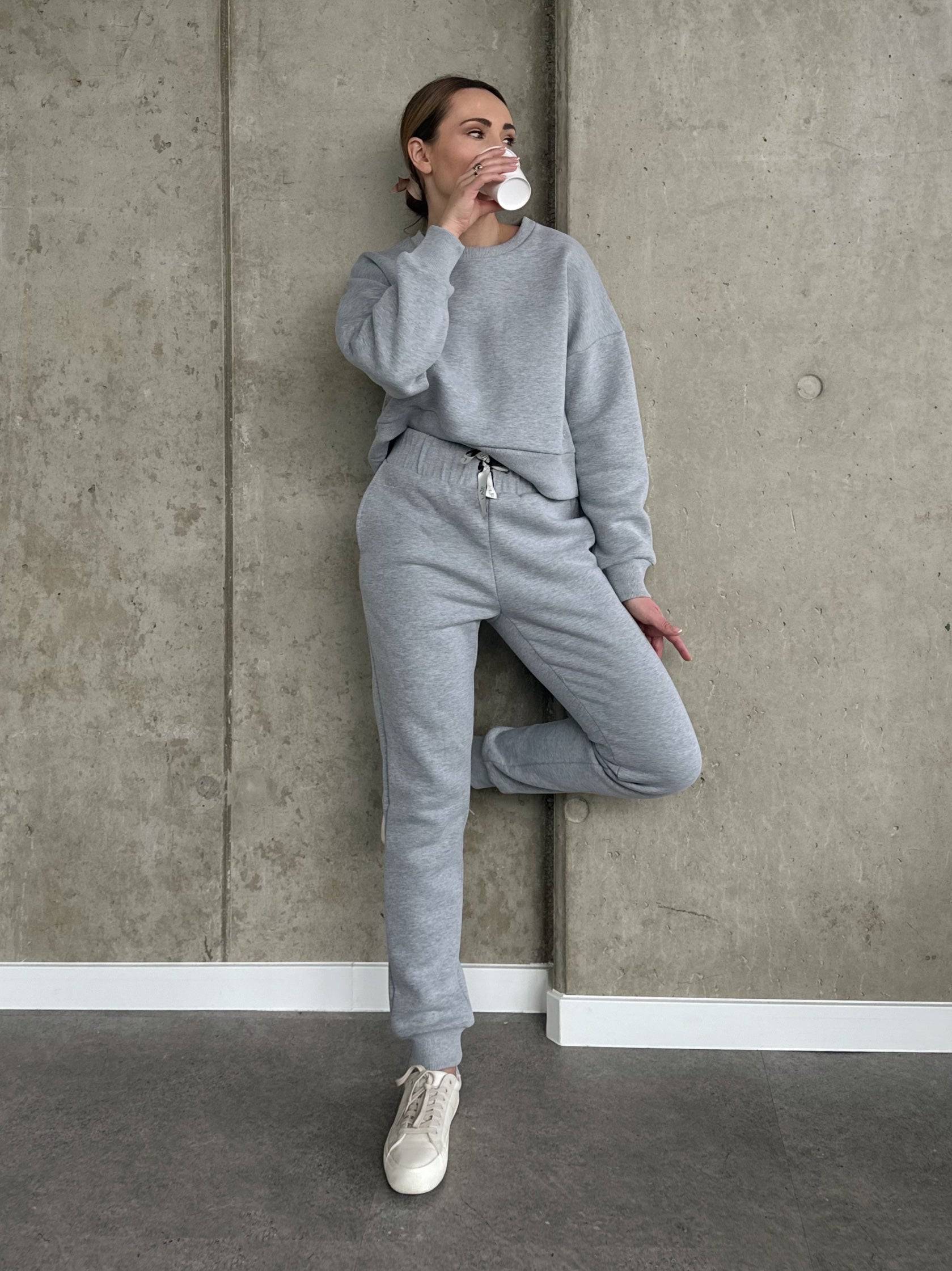 Szara prosta szara bluza dresowa damska krótka premium