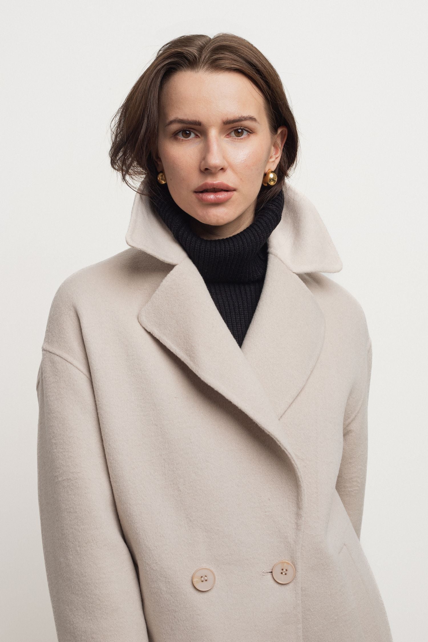 Wełniana kurtka damska, krótki płaszcz dwurzędowy AURA