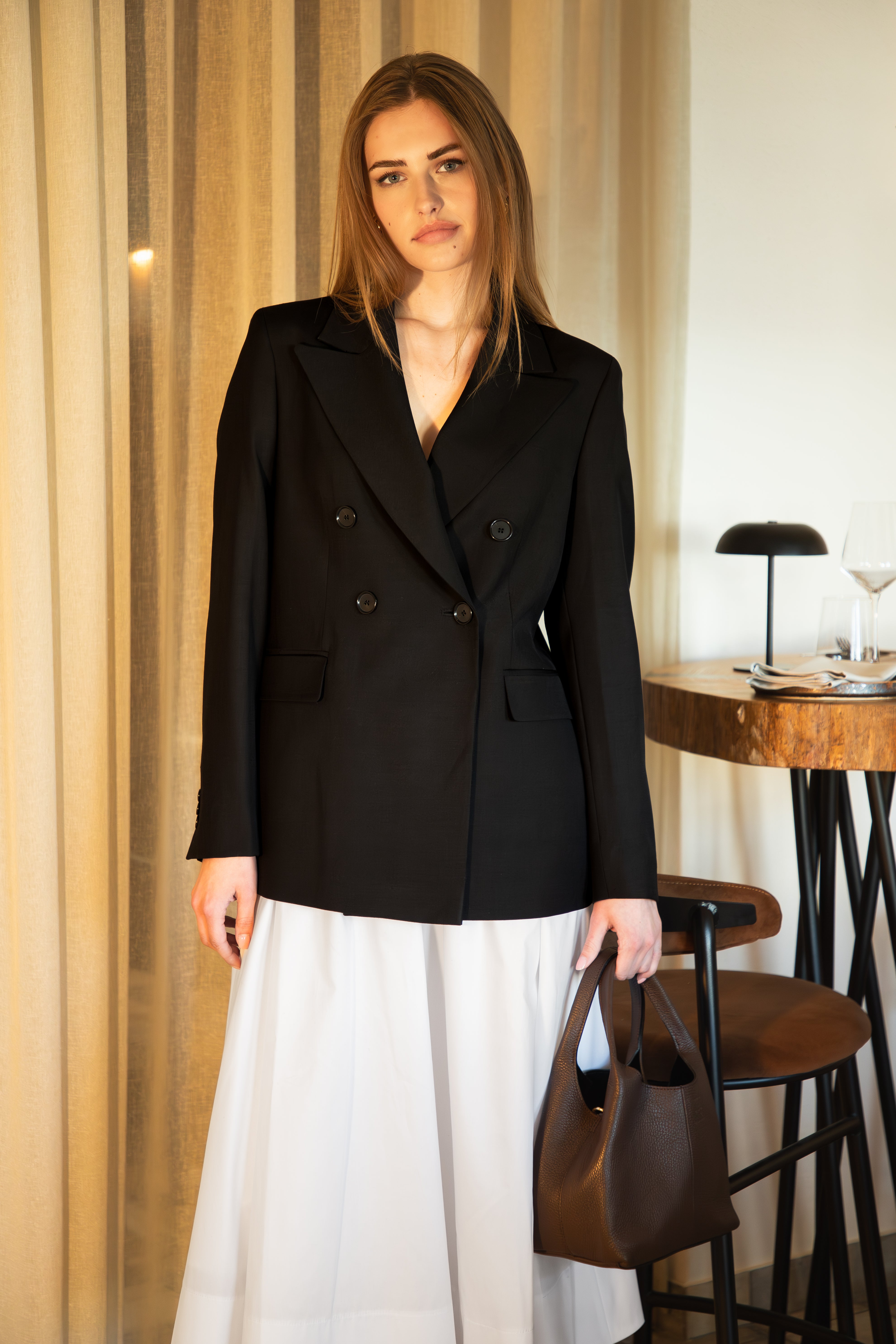 Minimalistyczna torebka skórzana do ręki Muse