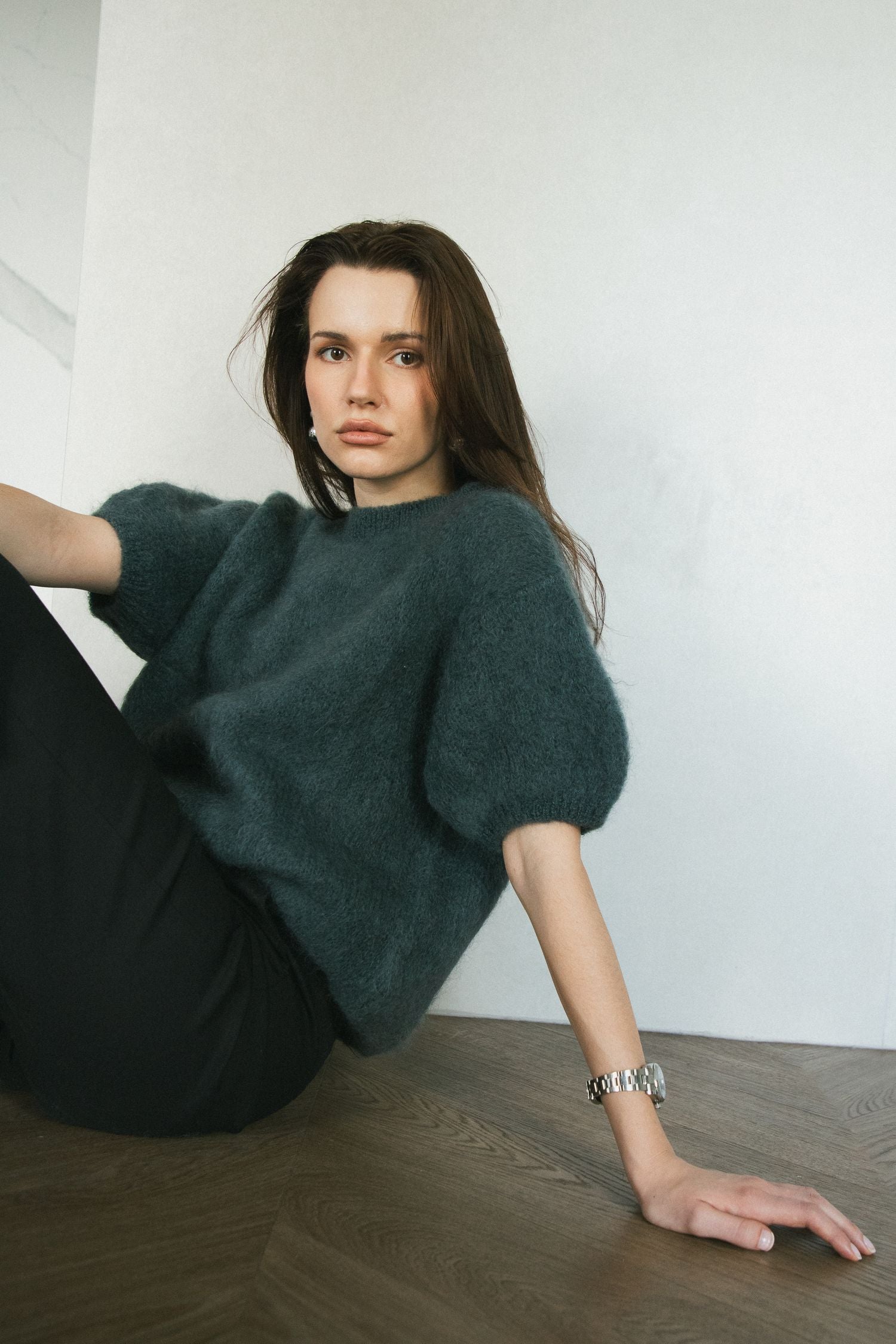 Moherowy sweter w krótkim rękawem - 80% KID MOHER - OCEAN GREY