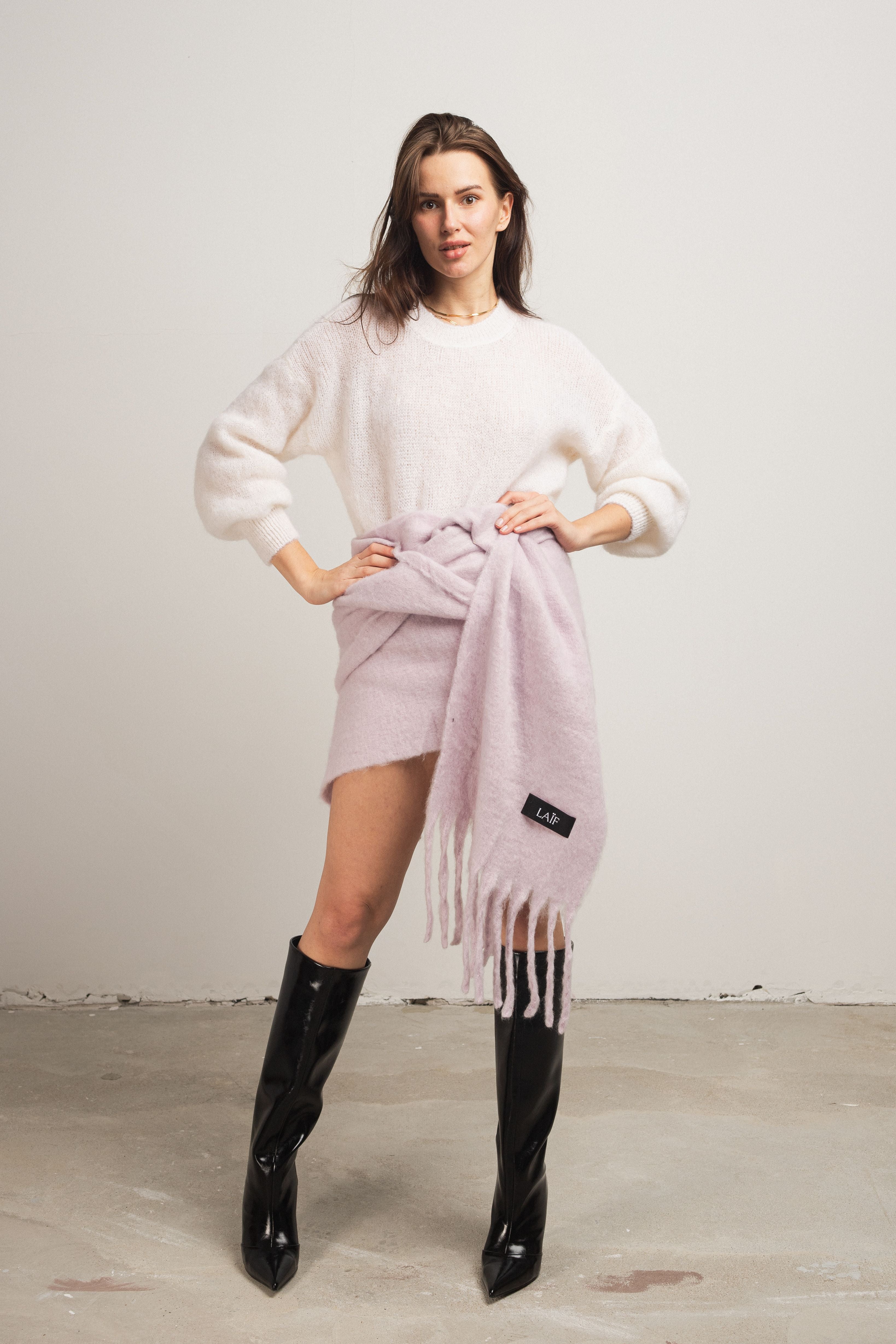 Duży szal damski zimowy COZY PLAIN - wełna / wiskoza