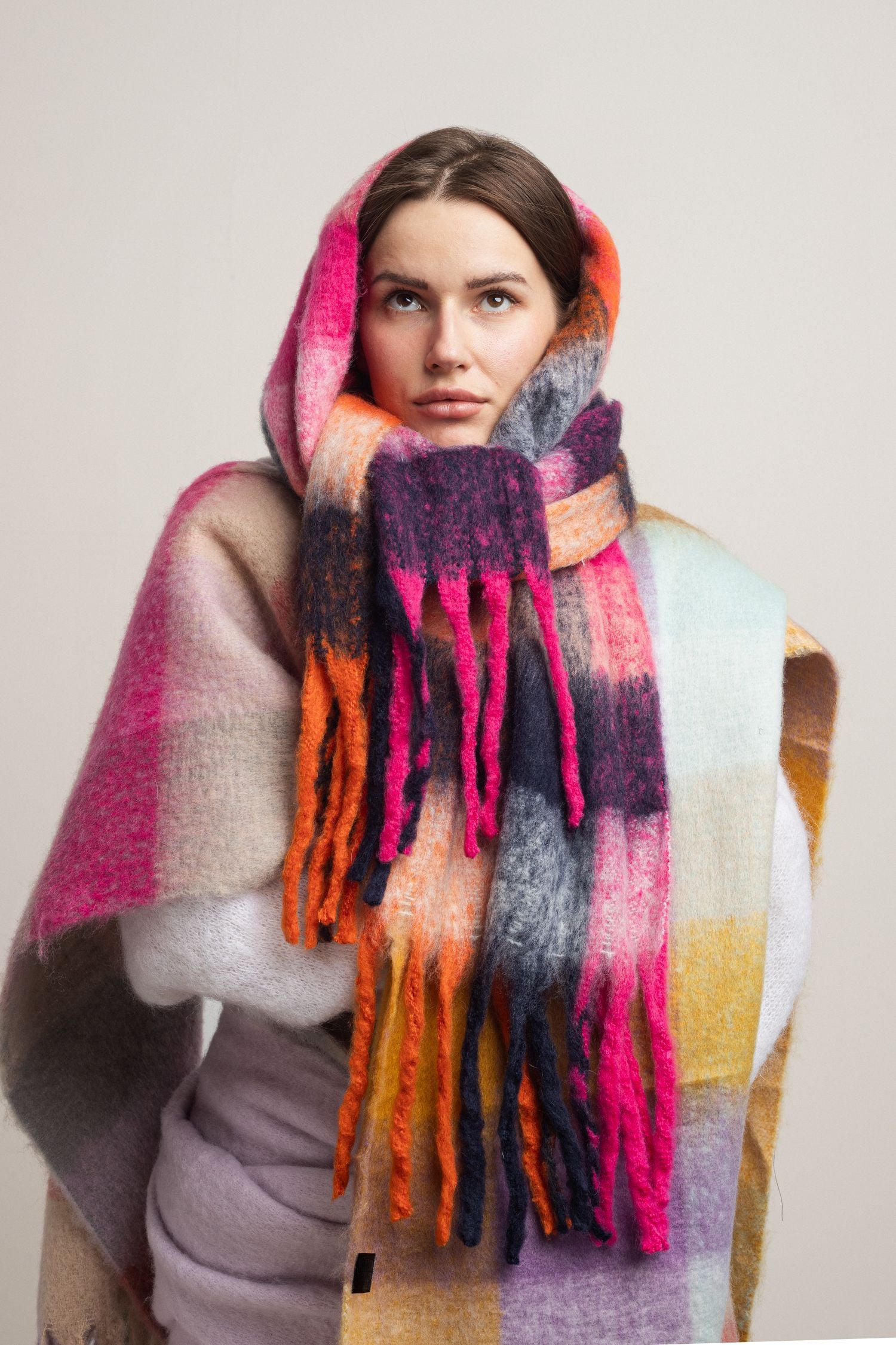 Kolorowy szal zimowy damski COZY wełna 20% wiskoza 80%