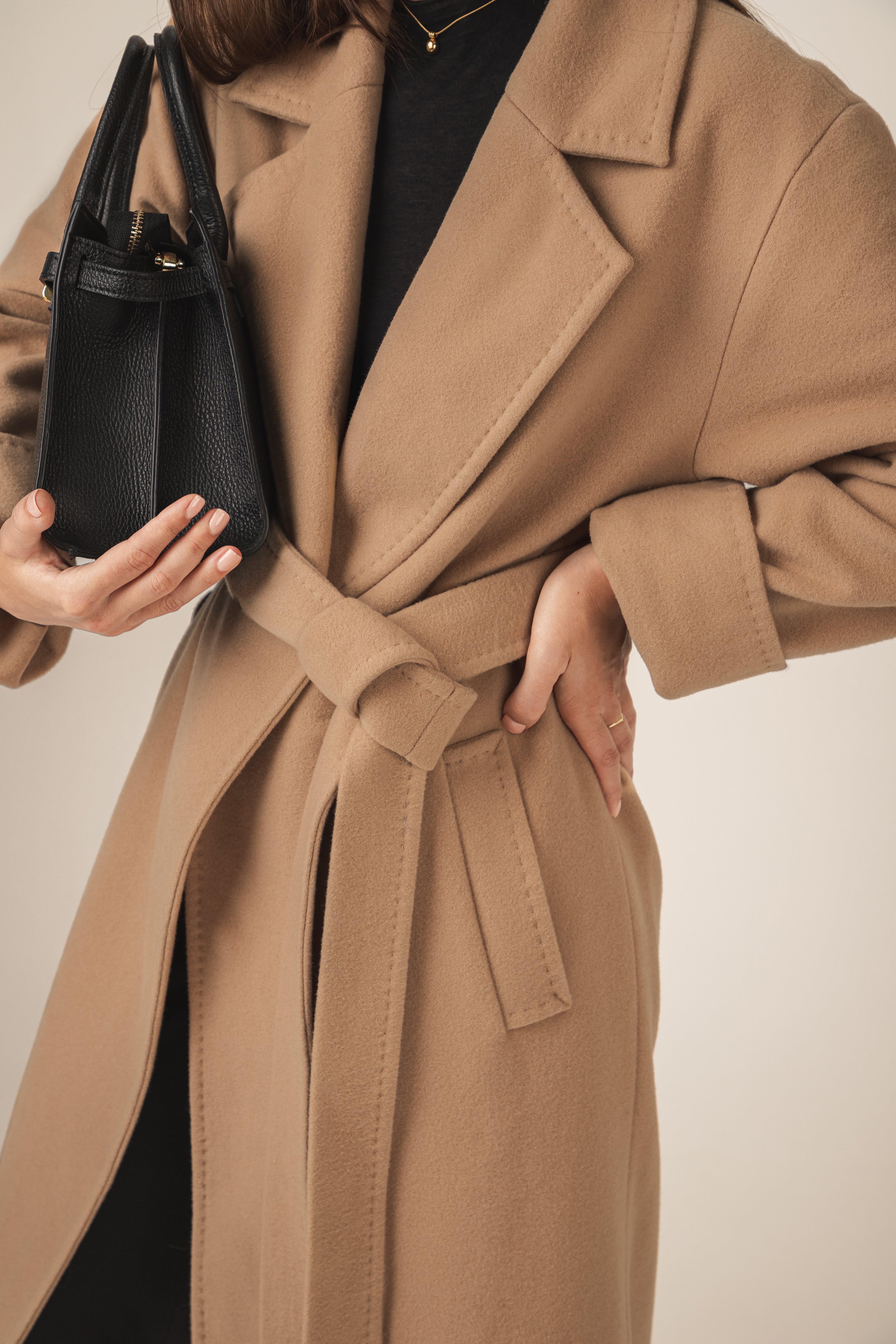 Płaszcz zimowy damski wiązany wełna/kaszmir - beżowy BASE