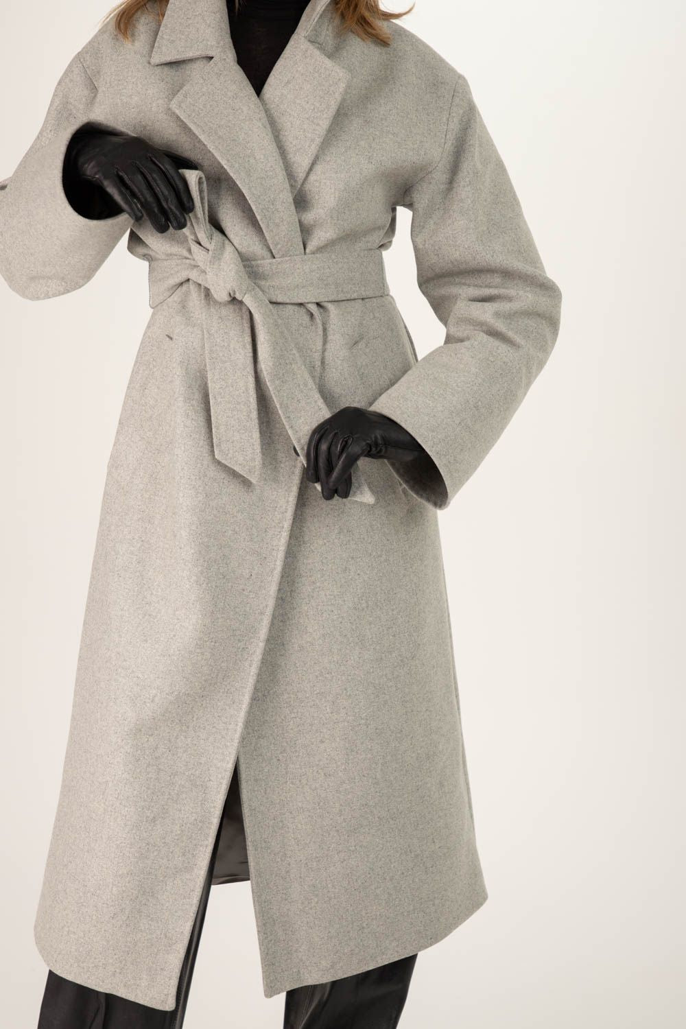 Damski szary wełniany płaszcz damski z paskiem - szary BASE