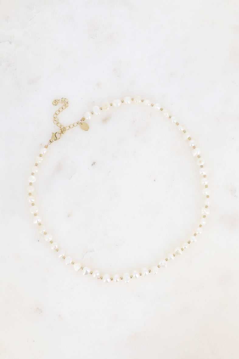 Delikatny naszyjnik z pereł słodkowodnych - widok całego naszyjnika