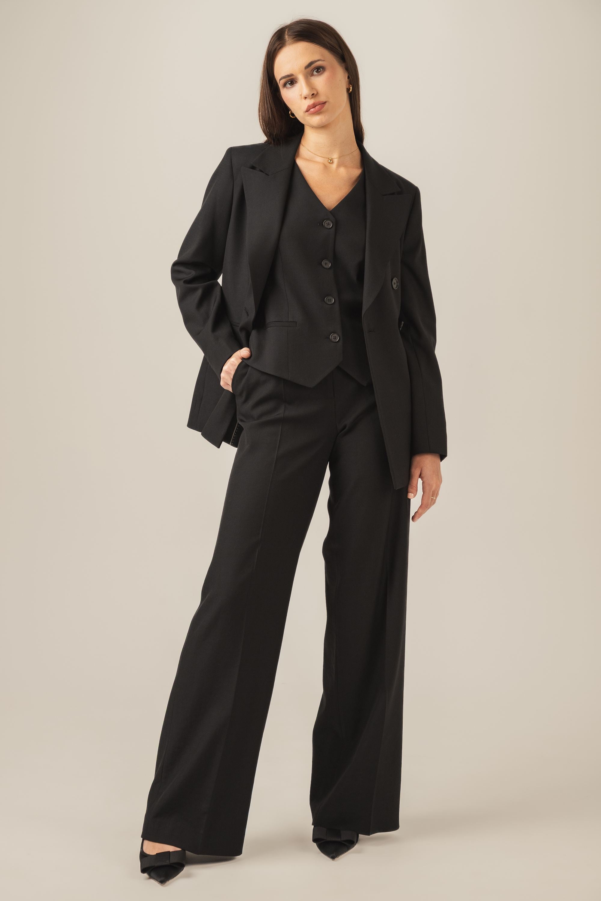 Elegancka czarna kamizelka Gloria