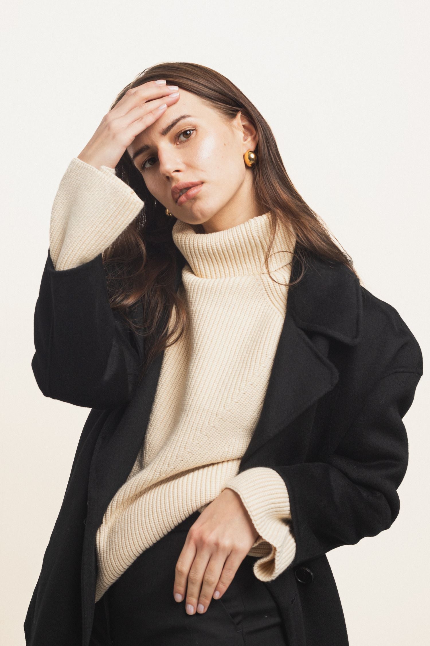 Wełniana kurtka damska, krótki płaszcz dwurzędowy AURA