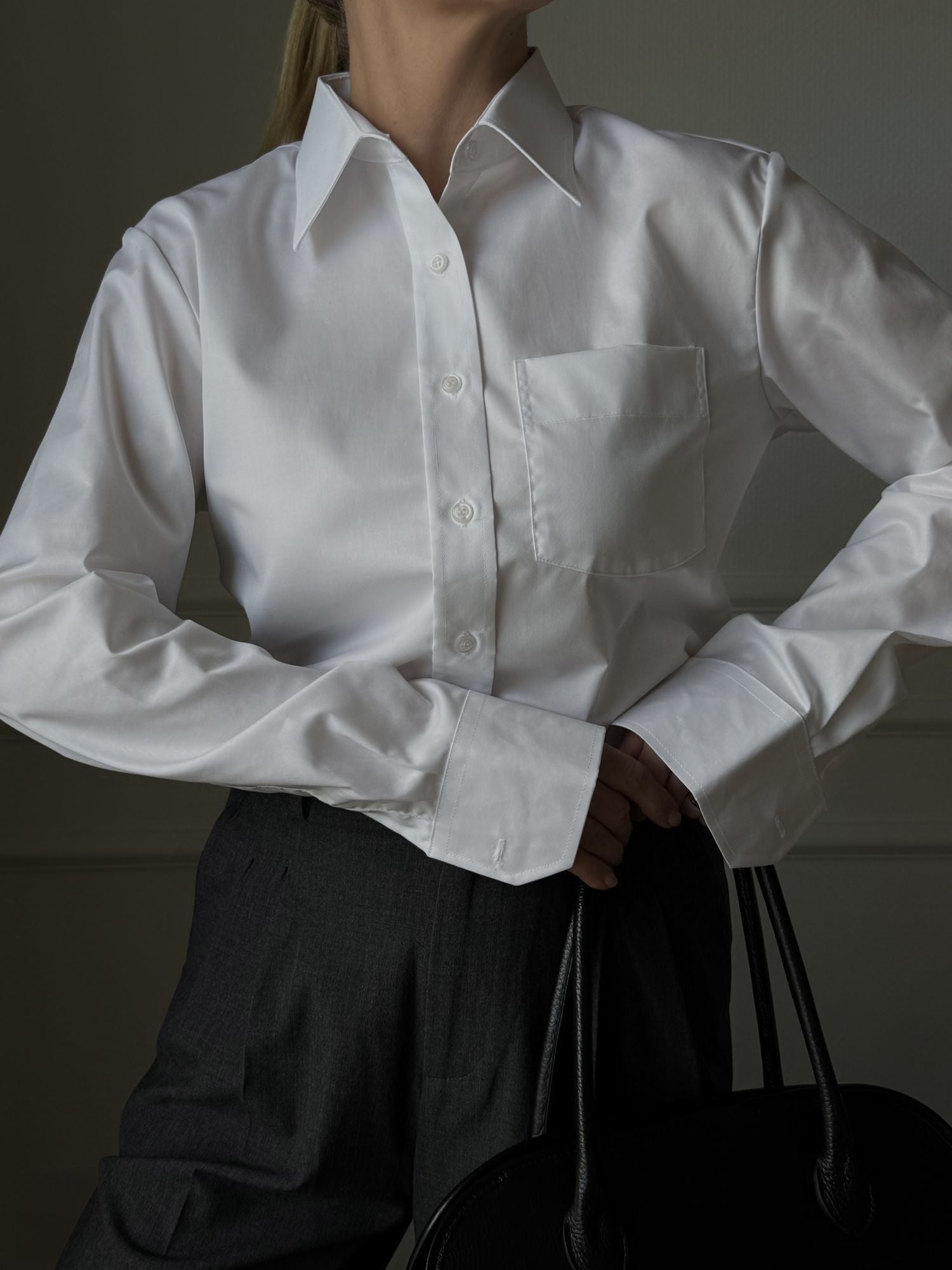 Biała koszula damska oversize z długim rękawem LIPSTICK