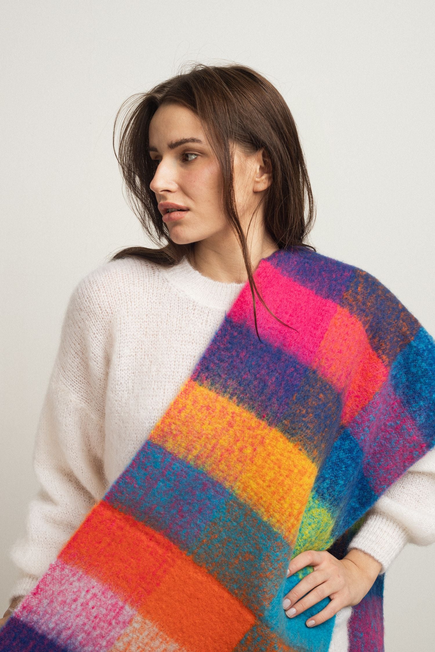 Kolorowy szal zimowy damski COZY wełna 20% wiskoza 80%