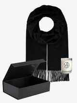 Zestaw prezentowy: czarny szal z kaszmiru i wełny merino + świeca o zapachu perfum Dark Amber 02