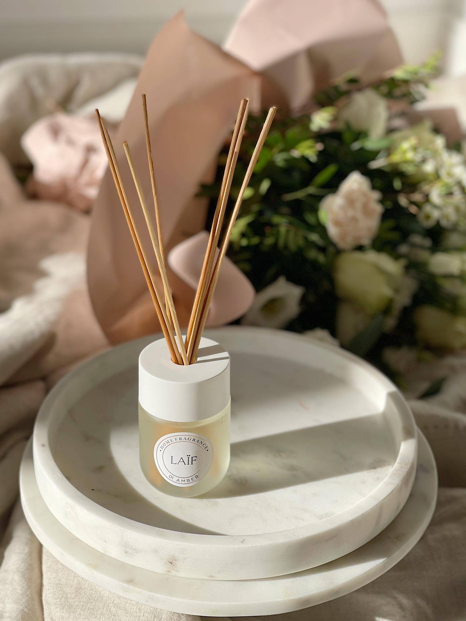 Dyfuzor zapachowy na patyczki o zapachu perfum 01 Amber